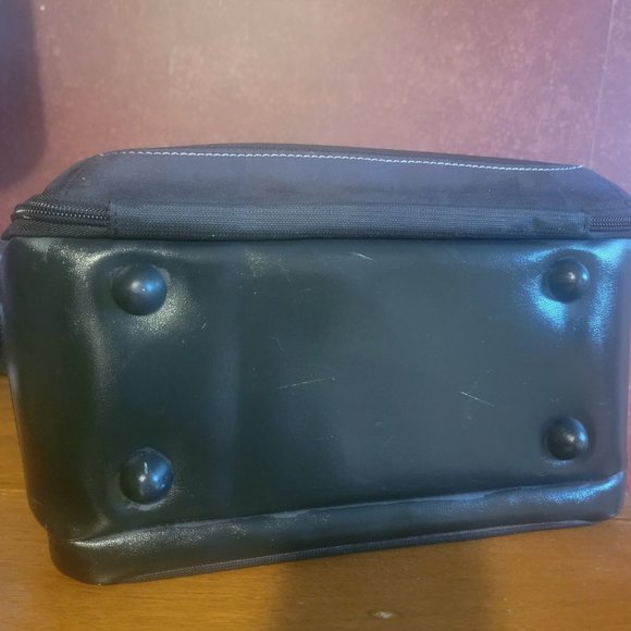 DELSEY Travel Vanity Case - Picture 10 of 13